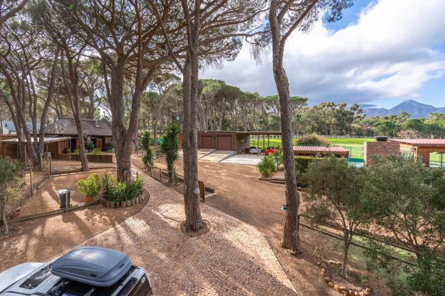 5 Bedroom Property for Sale in Somerset West Rural Western Cape